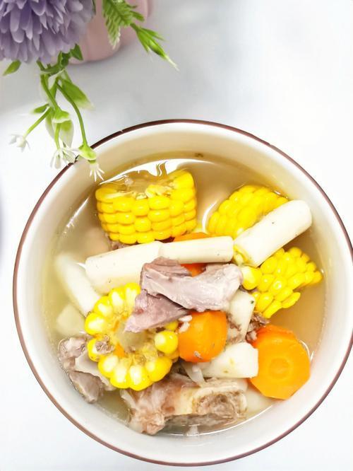 排骨玉米汤怎么做好吃又简单的做法